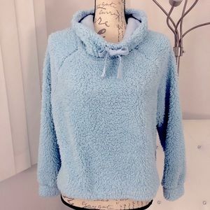 Hippie Rose Fuzzy Fleece Funnel Neck Pullover M
